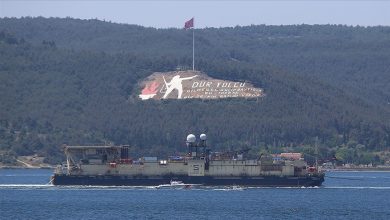 Photo of Karadeniz’e doğal gaz borularını yerleştirecek gemi, Çanakkale Boğazı’ndan geçiş yaptı