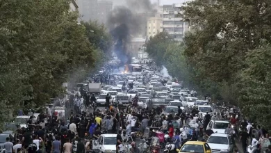 Photo of İran Sokakta Sıkıştı “Münasip” Bir Dış Düşman Arıyor…