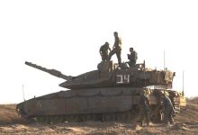 Photo of İsrail, Merkava tanklarının ihracatını iptal ederek yeni taburlar oluşturuyor