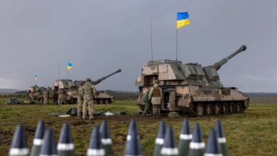 Photo of İngiltere, Ukrayna’ya topçu mühimmatı tedarik etmeye hazırlanıyor