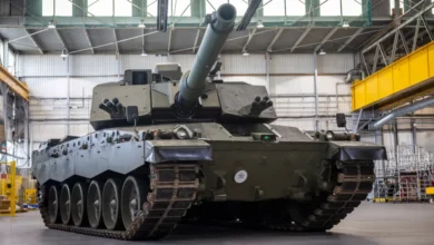 Photo of İngiltere yeni nesil ana muharebe tankının son prototipini tanıttı