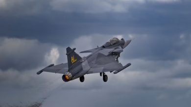 Photo of Yapay zeka kontrollü Gripen savaş uçağı, ilk kez insan pilota karşı test edildi