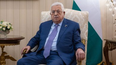 Photo of Mahmud Abbas: Hamas silah bırakıp Gazze’yi bize teslim etsin