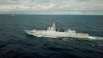 Photo of Rus donanması, İngiliz Kanalı’ndan geçen yaptırımlı tankerleri savaş gemisiyle korudu