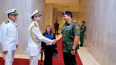 Photo of Türkiye ve Libya askeri heyetleri Bingazi Limanı’nda toplantı yaptı