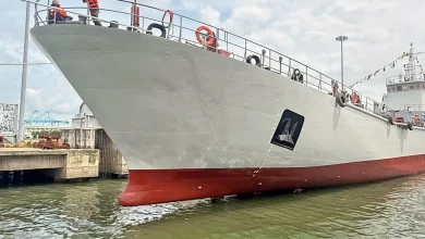 Photo of Vietnam ilk yerli amfibi çıkarma gemisini denize indirdi
