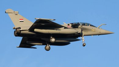 Photo of Fransa, Mısır’a yeni Rafale savaş uçaklarını teslim etti