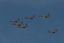 Photo of Arjantin ilk parti F-16 savaş uçaklarını teslim aldı