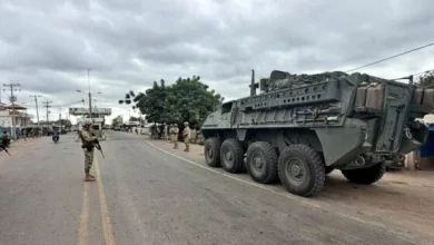 Photo of Kolombiya, Venezuela sınırına ordu birlikleri konuşlandırıyor