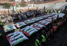 Photo of Gazze’de enkaz altından çıkarılanlar için cenaze töreni