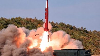 Photo of Kuzey Kore KN-30 balistik füzesini test etti